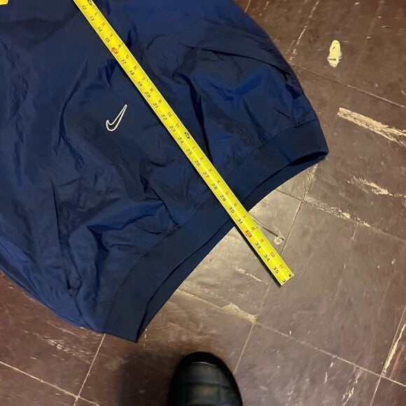 Vintage Nike Center Swoosh Windbreaker - Picture 7 of 8
